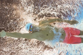 九游官网首页-传承与创新：球星退役后对足球的影响，球员退役后靠什么生存