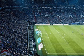 九游体育网站入口-传的漂亮，打的精彩！费尔明长传精准制导，拉什福德一步过掉对手爆杆破门！