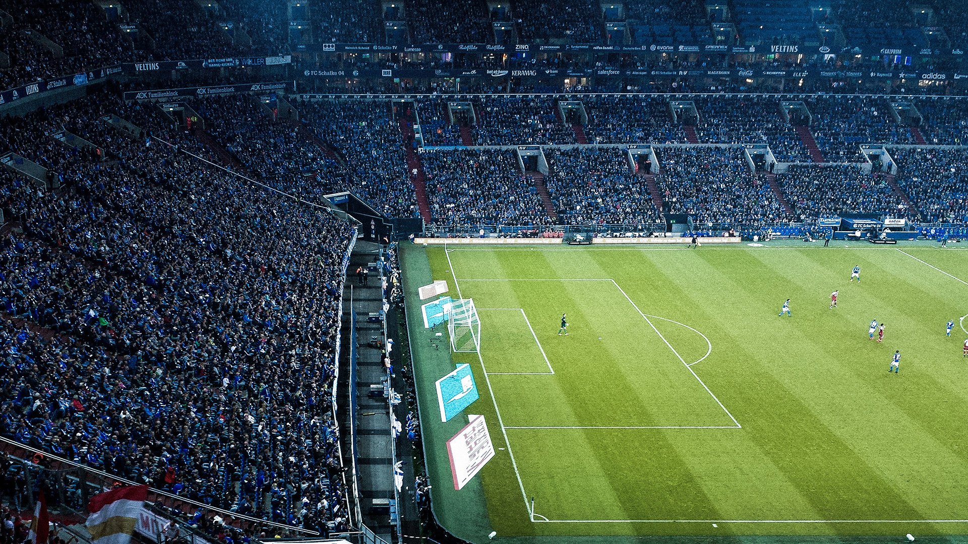 传的漂亮,打的精彩!费尔明长传精准制导,拉什福德一步过掉对手爆杆破门!